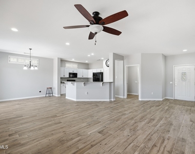 16536 W Rock Springs Lane - Photo Thumbnail 3