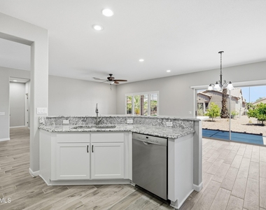 16536 W Rock Springs Lane - Photo Thumbnail 9