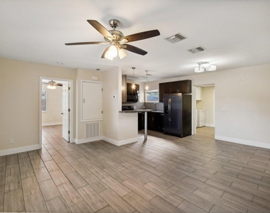 1455 15th Avenue - Photo Thumbnail 5