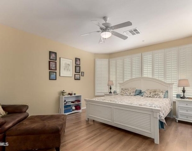 26735 N 127th Drive - Photo Thumbnail 19