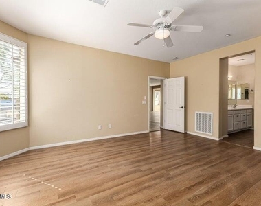 26735 N 127th Drive - Photo Thumbnail 21