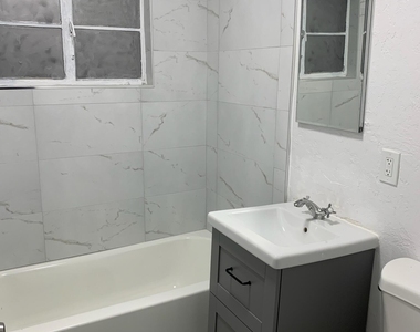 4306 N 12th Street - Photo Thumbnail 7