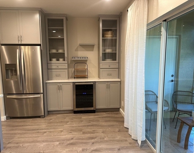 13792 Creston Place - Photo Thumbnail 1