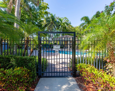 13792 Creston Place - Photo Thumbnail 24
