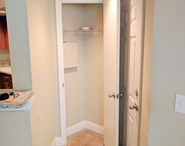 12840 Vista Isles Drive - Photo Thumbnail 10