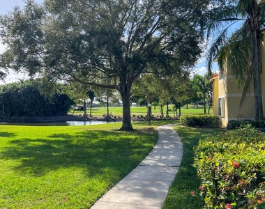 12840 Vista Isles Drive - Photo Thumbnail 12