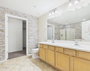 2130 W Hunter Court - Photo Thumbnail 9