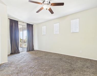 2130 W Hunter Court - Photo Thumbnail 12