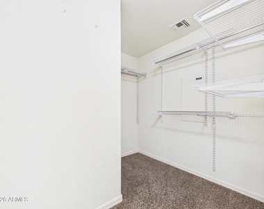 2130 W Hunter Court - Photo Thumbnail 11