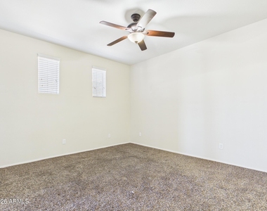 2130 W Hunter Court - Photo Thumbnail 8