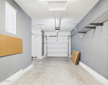 2130 W Hunter Court - Photo Thumbnail 7