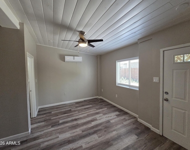 2336 N 11th Street - Photo Thumbnail 16