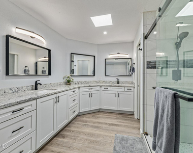 26241 S Lakemont Drive - Photo Thumbnail 17