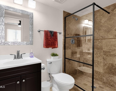 3313 N 68th Street - Photo Thumbnail 9