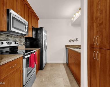 3313 N 68th Street - Photo Thumbnail 1