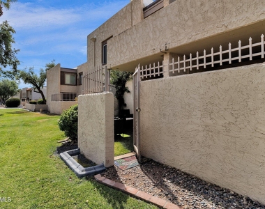 3313 N 68th Street - Photo Thumbnail 15