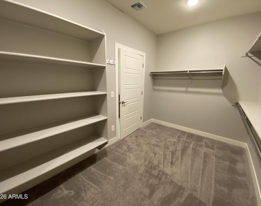 1560 W Avenida Del Valle -- - Photo Thumbnail 9