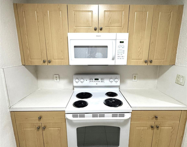 770 Se 2nd Avenue - Photo Thumbnail 4