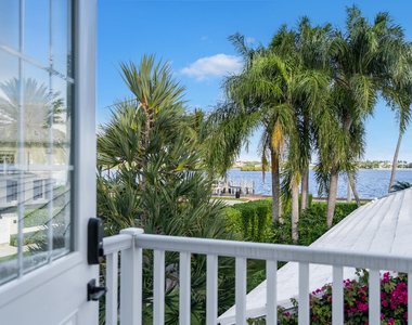 7103 S Flagler Drive - Photo Thumbnail 35