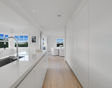 7103 S Flagler Drive - Photo Thumbnail 13