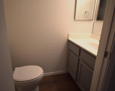 15338 N 148th Court - Photo Thumbnail 8