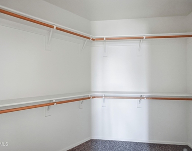 6107 N 135th Drive - Photo Thumbnail 20