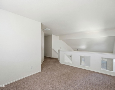 6107 N 135th Drive - Photo Thumbnail 13