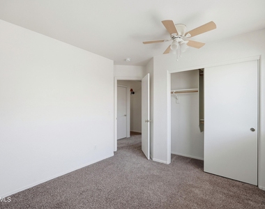6107 N 135th Drive - Photo Thumbnail 22