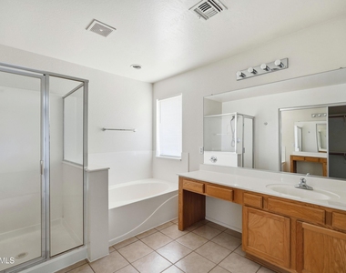 6107 N 135th Drive - Photo Thumbnail 18