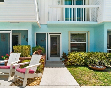 842 Se 19th Avenue - Photo Thumbnail 1