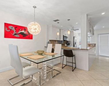 842 Se 19th Avenue - Photo Thumbnail 4