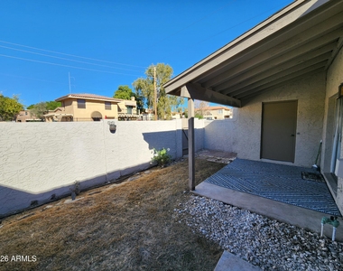 1168 E Cochise Drive - Photo Thumbnail 17