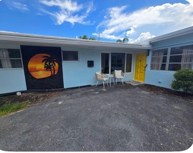 100 Sw 17th Street - Photo Thumbnail 7