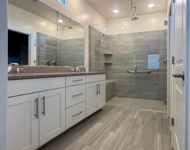 4707 N 204th Lane - Photo Thumbnail 14