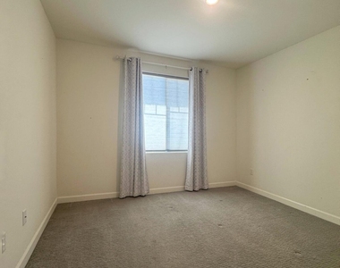 4707 N 204th Lane - Photo Thumbnail 19