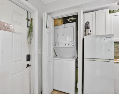 3207 Marine Drive - Photo Thumbnail 20