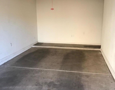 1406 W Emerald Avenue - Photo Thumbnail 11