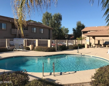 1406 W Emerald Avenue - Photo Thumbnail 1