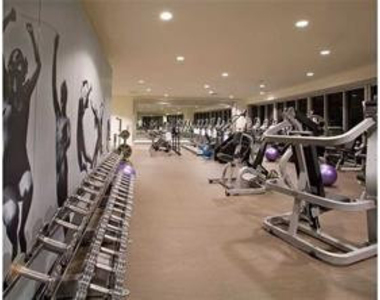 465 Brickell Avenue - Photo Thumbnail 54
