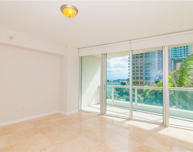 465 Brickell Avenue - Photo Thumbnail 26