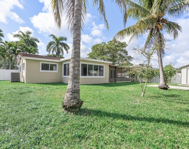 2475 Ne 214th Street - Photo Thumbnail 23