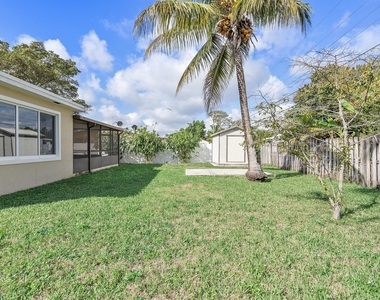 2475 Ne 214th Street - Photo Thumbnail 22