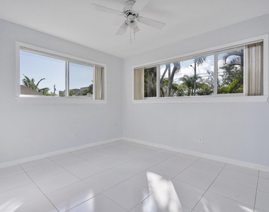 2475 Ne 214th Street - Photo Thumbnail 13