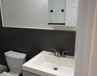 110 Nw 7th Avenue - Photo Thumbnail 14