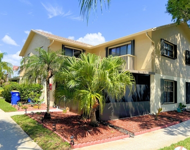 7382 Se Jamestown Terrace - Photo Thumbnail 2