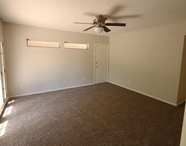 1407 W Glenrosa - Photo Thumbnail 6