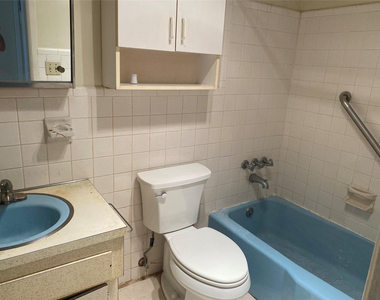 1812 E Oakland Park Boulevard - Photo Thumbnail 4