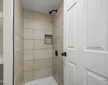 2625 E Indian School - Photo Thumbnail 15