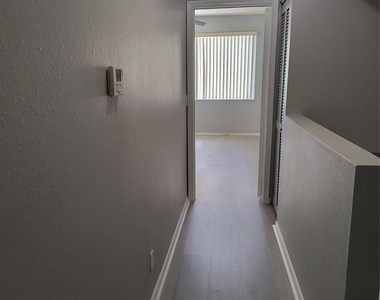 7913 Sanibel Drive - Photo Thumbnail 9