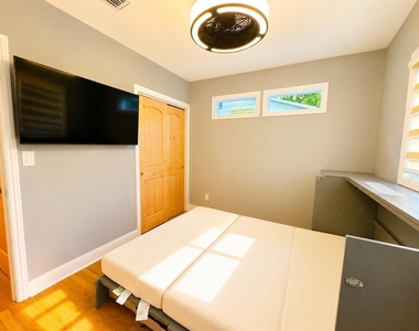 801 Se 7th Street - Photo Thumbnail 10